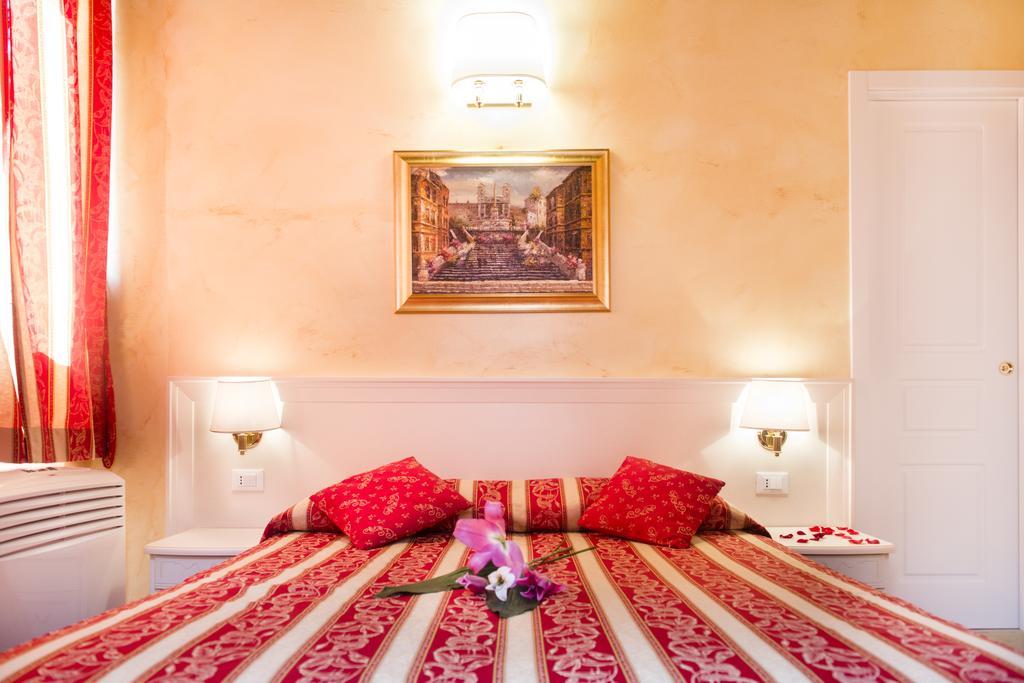 Domus Trevi Bed & Breakfast Rome Exterior photo