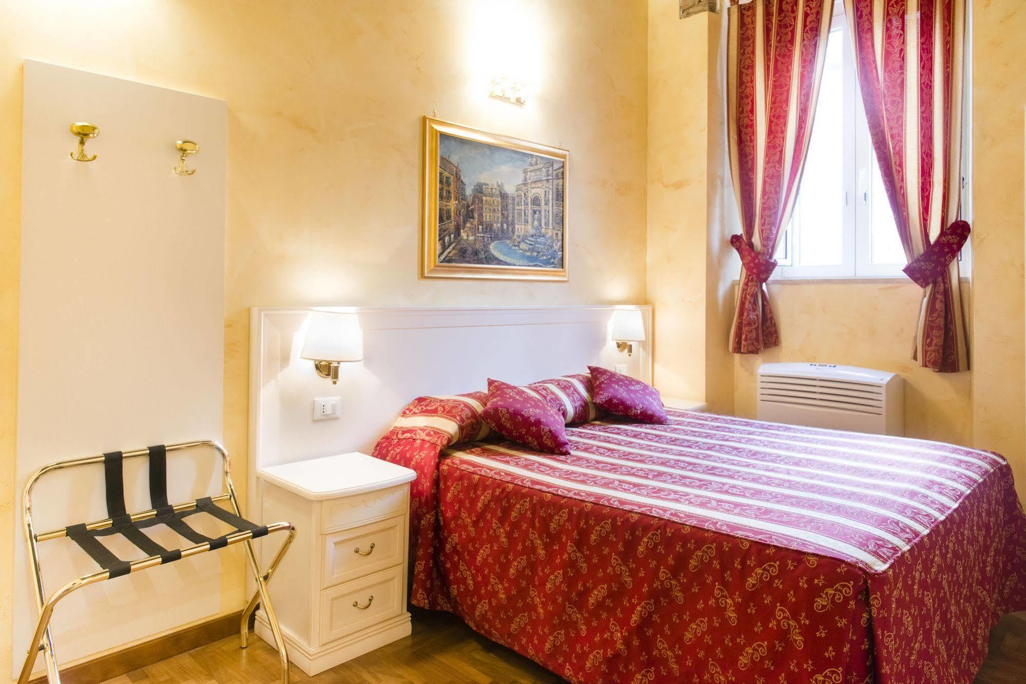 Domus Trevi Bed & Breakfast Rome Exterior photo